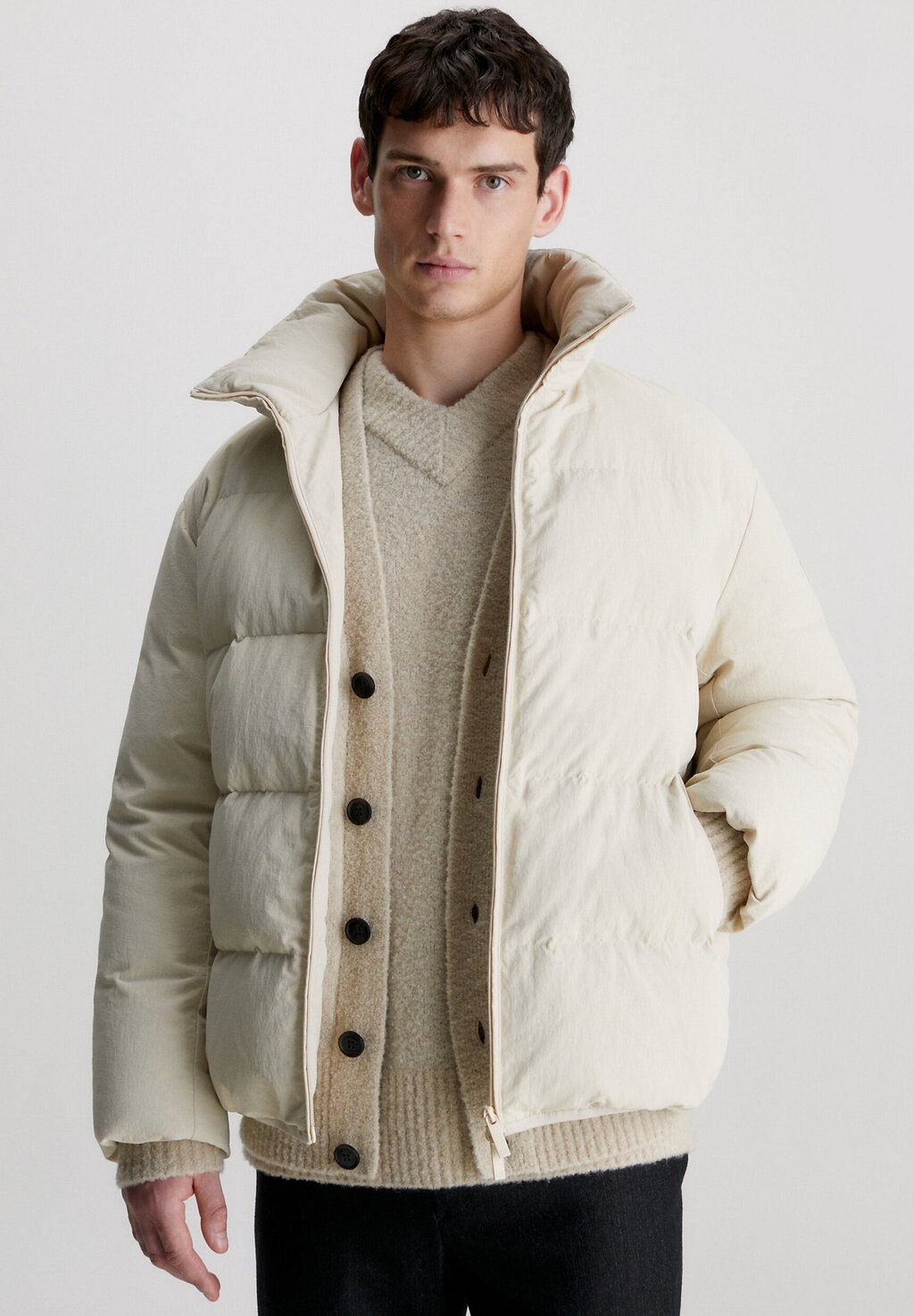 

Куртка Calvin Klein КРИНКЛ, цвет fog