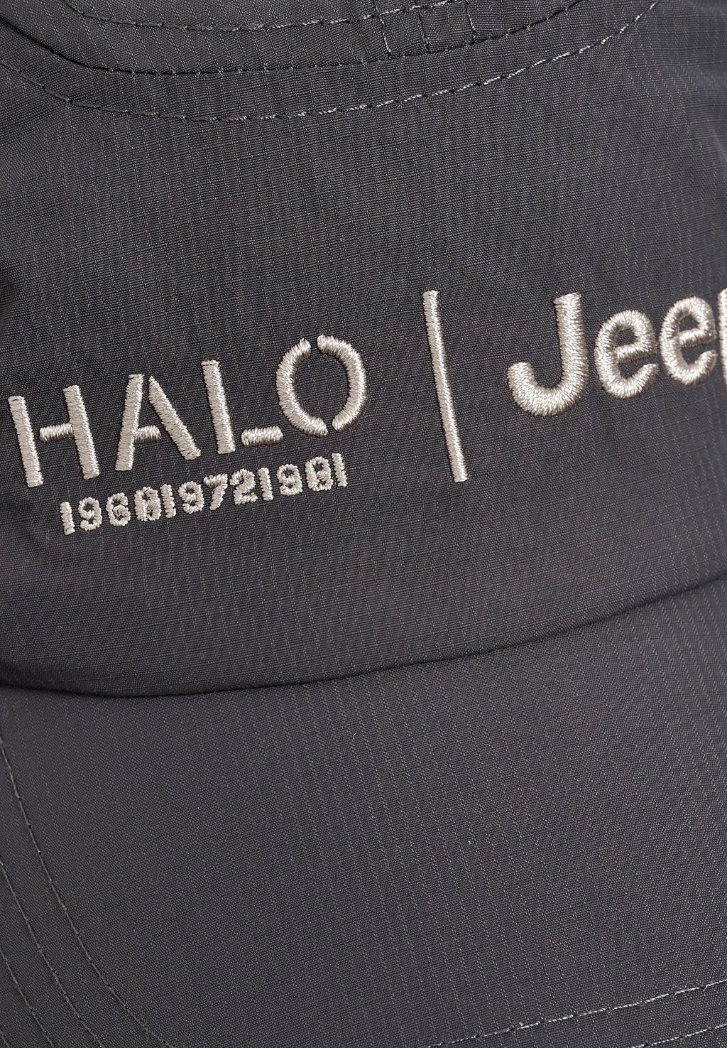 

Бейсболка JEEP HALO, черный