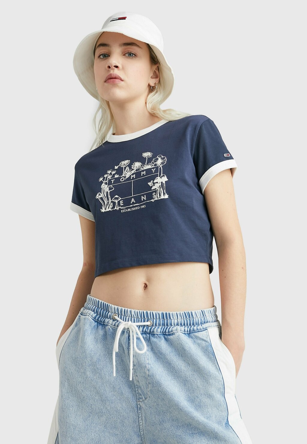 

Футболка с принтом Tommy Jeans