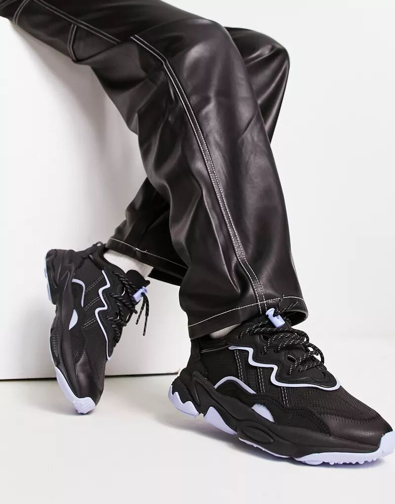 Черно-сиреневые кроссовки adidas Originals Ozweego цена и фото