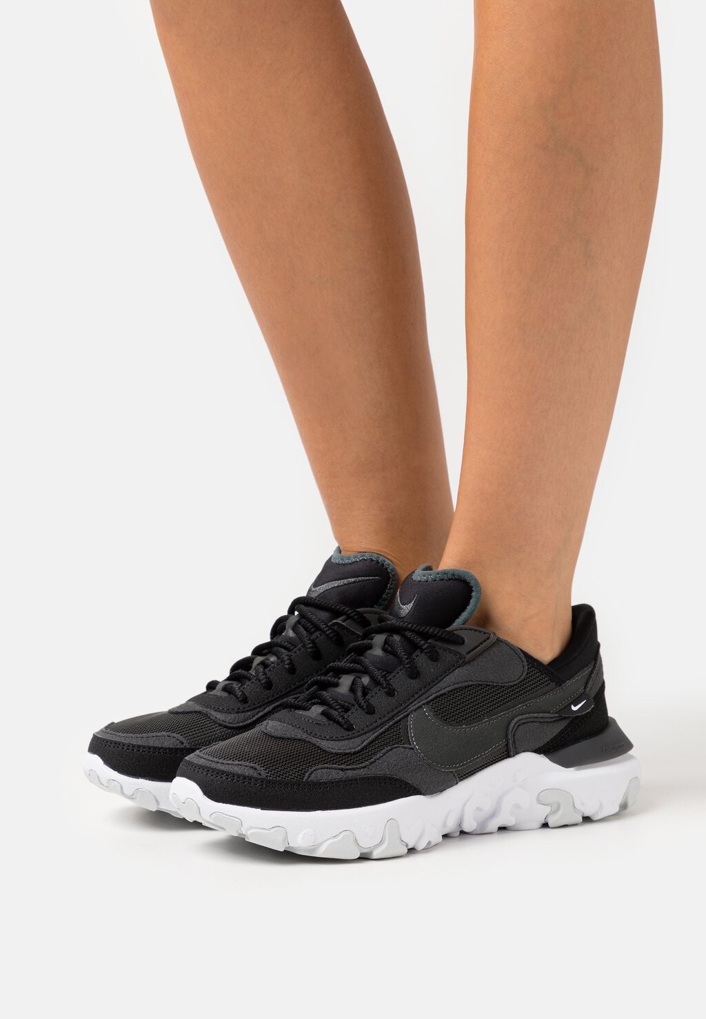 Кроссовки Nike React R3Vision, черный / антрацитовый кроссовки nike performance superrep go black pure platinum anthracite white