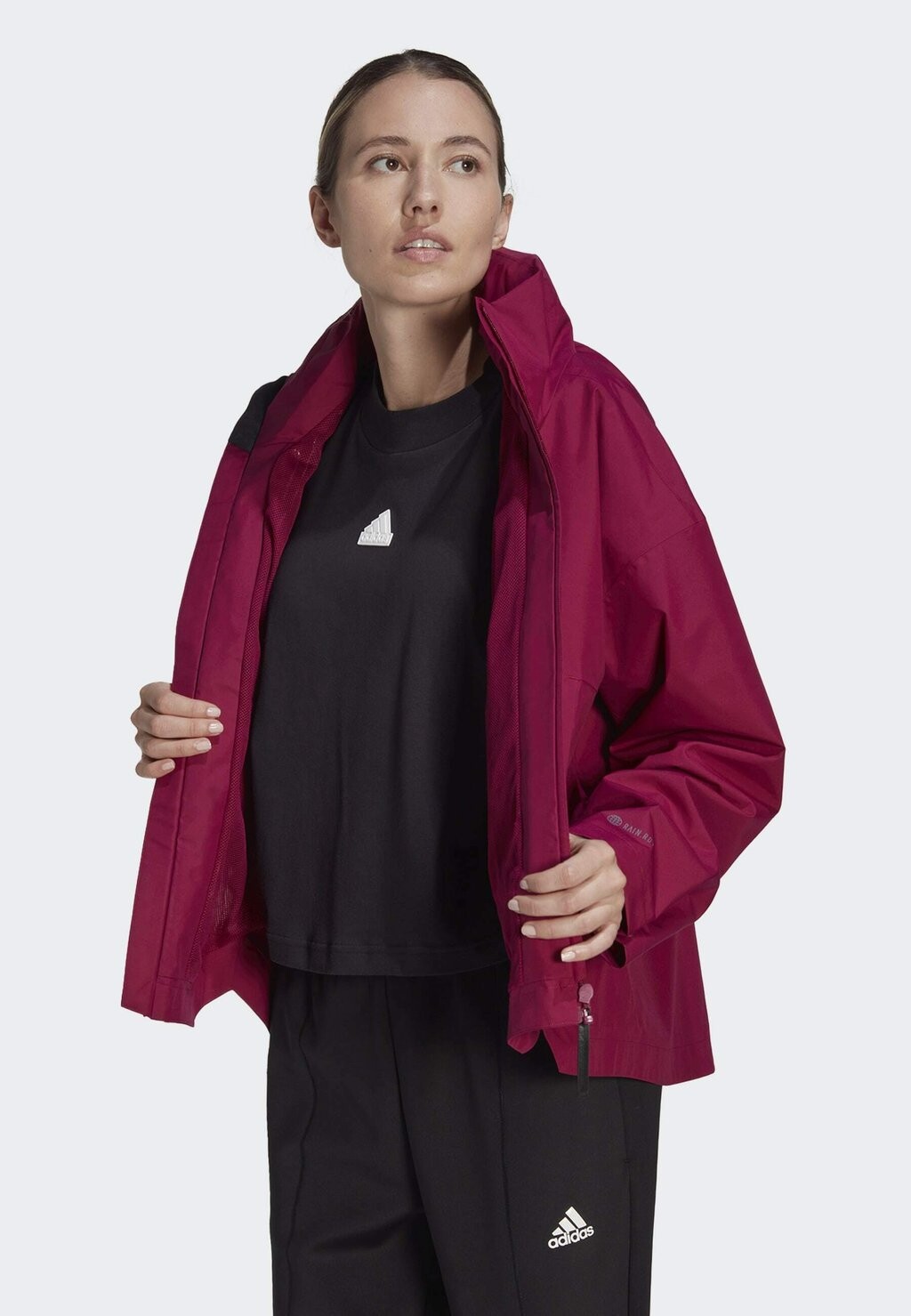 

Куртка adidas Performance W TRAVEER RR J, цвет power berry