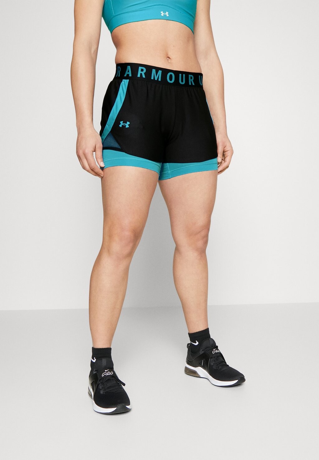 

Спортивные шорты Under Armour