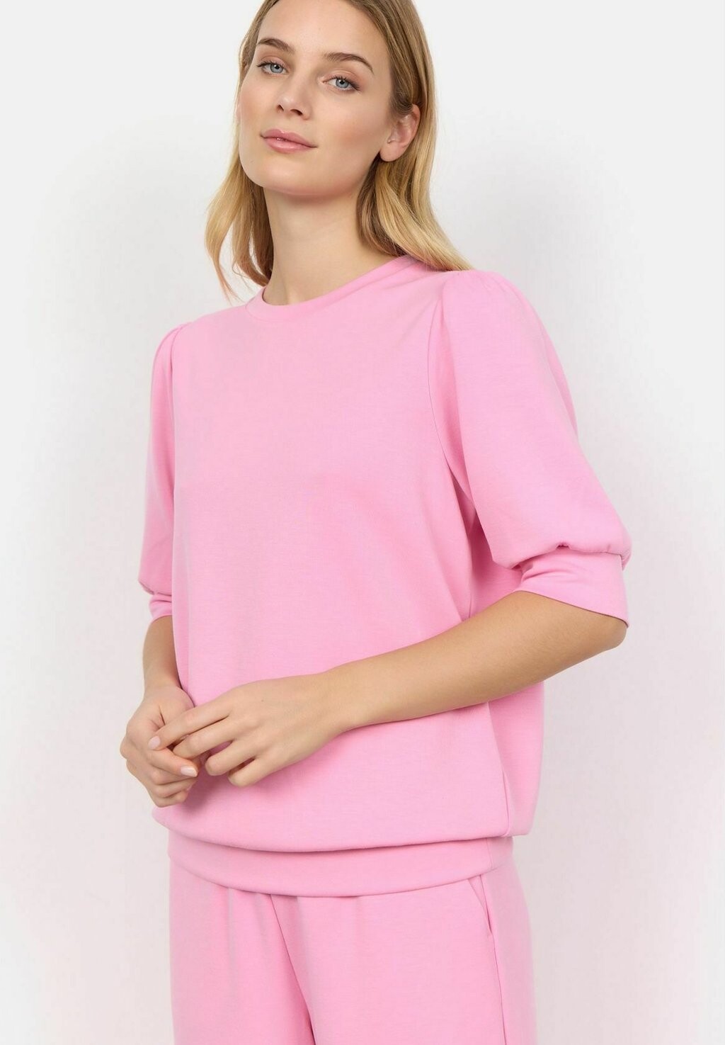 

Футболка базовая BANU Soyaconcept, цвет pink