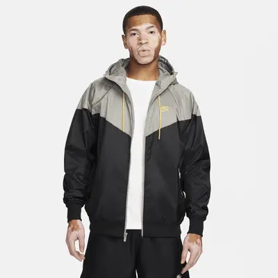 

Куртка Nike Sportswear Windrunner, цвет Black/Dark Stucco/Saturn Gold