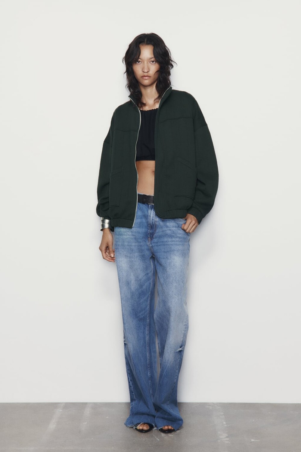 

Стеганая куртка-бомбер оверсайз ZARA, хаки