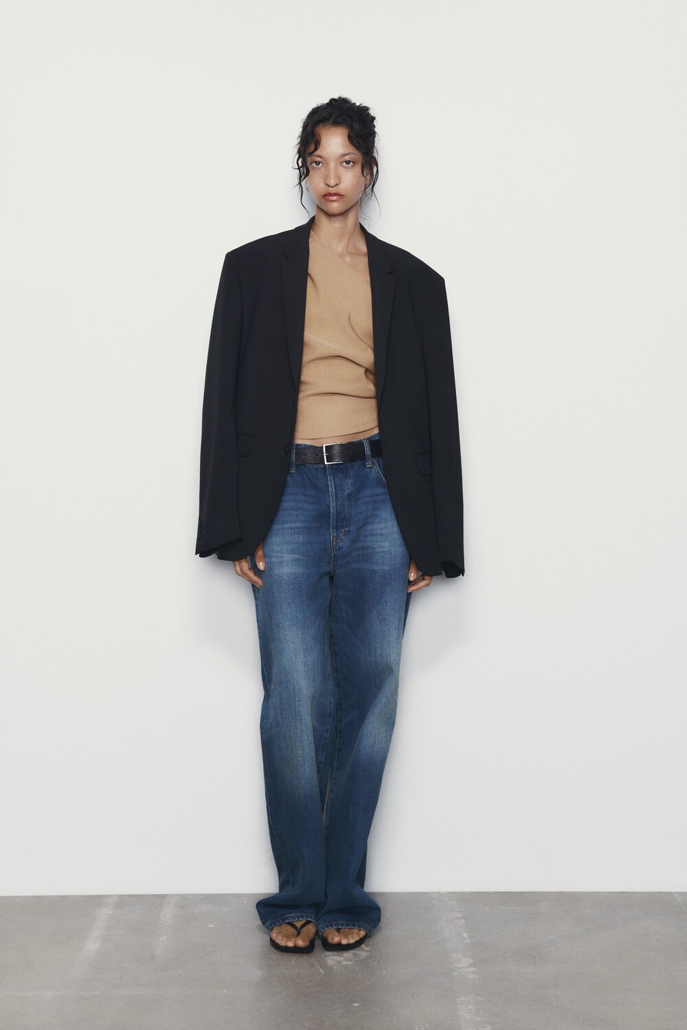 

Асимметричный топ с драпировкой Zara, светло-коричневый