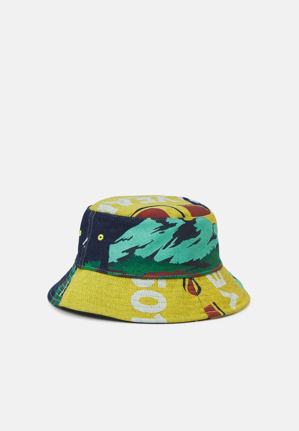

Шапка Levi's