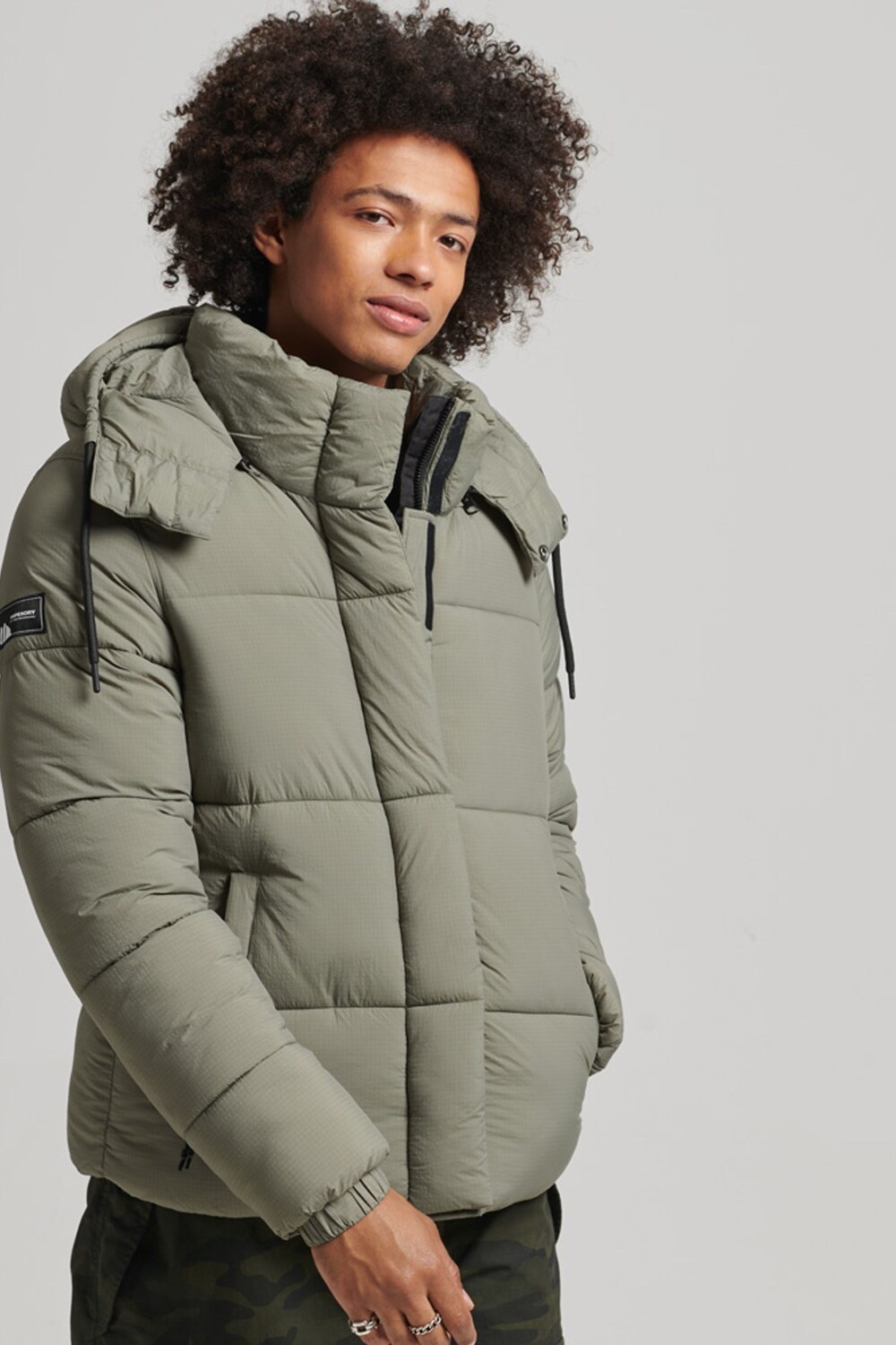 

Короткая пуховик Touchline Superdry, зеленый