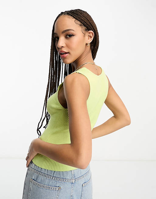 

Зеленый вязаный топ с v-образным вырезом ASOS DESIGN