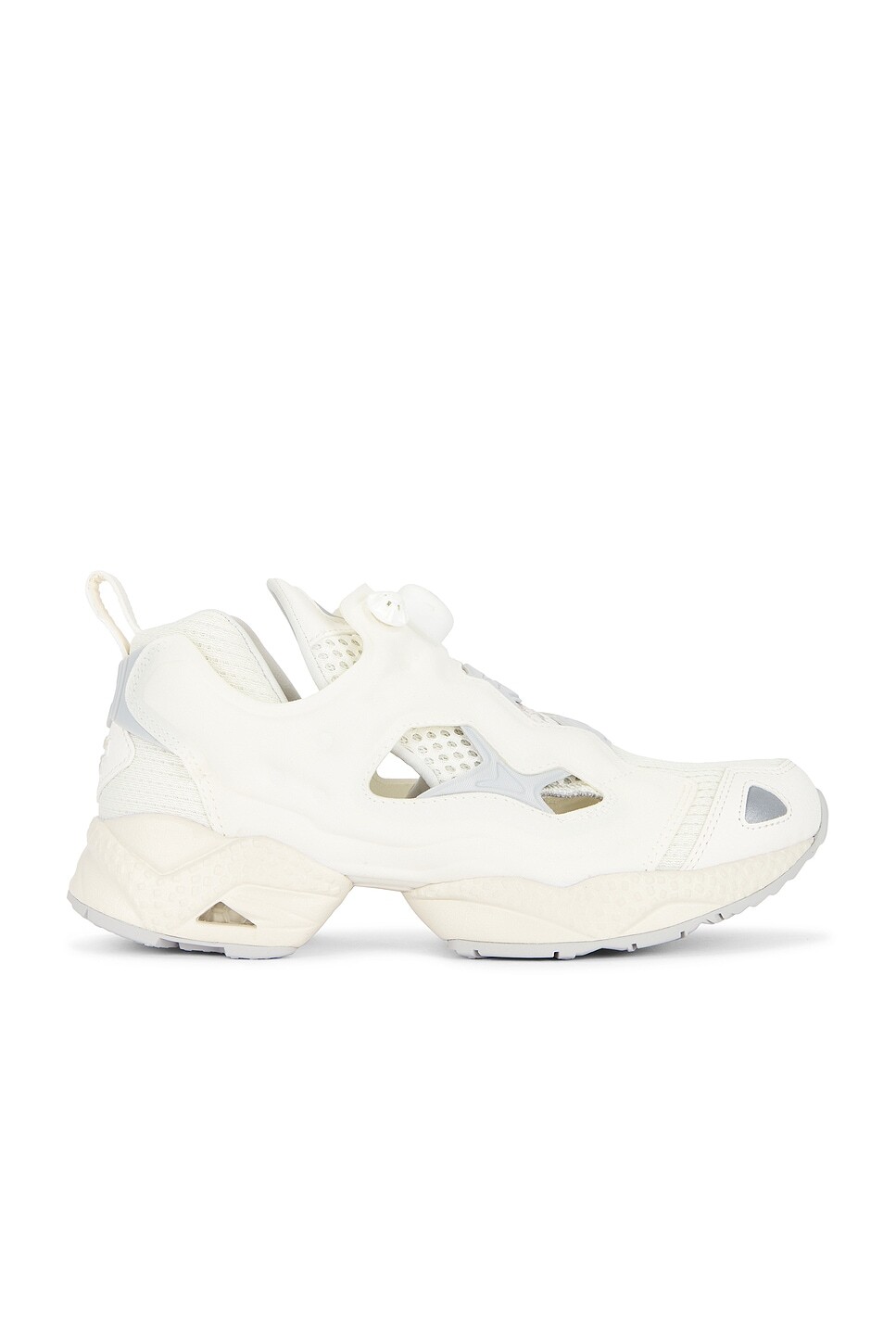 

Кроссовки мужские Istapump Fury 95 Reebok, цвет Chalk