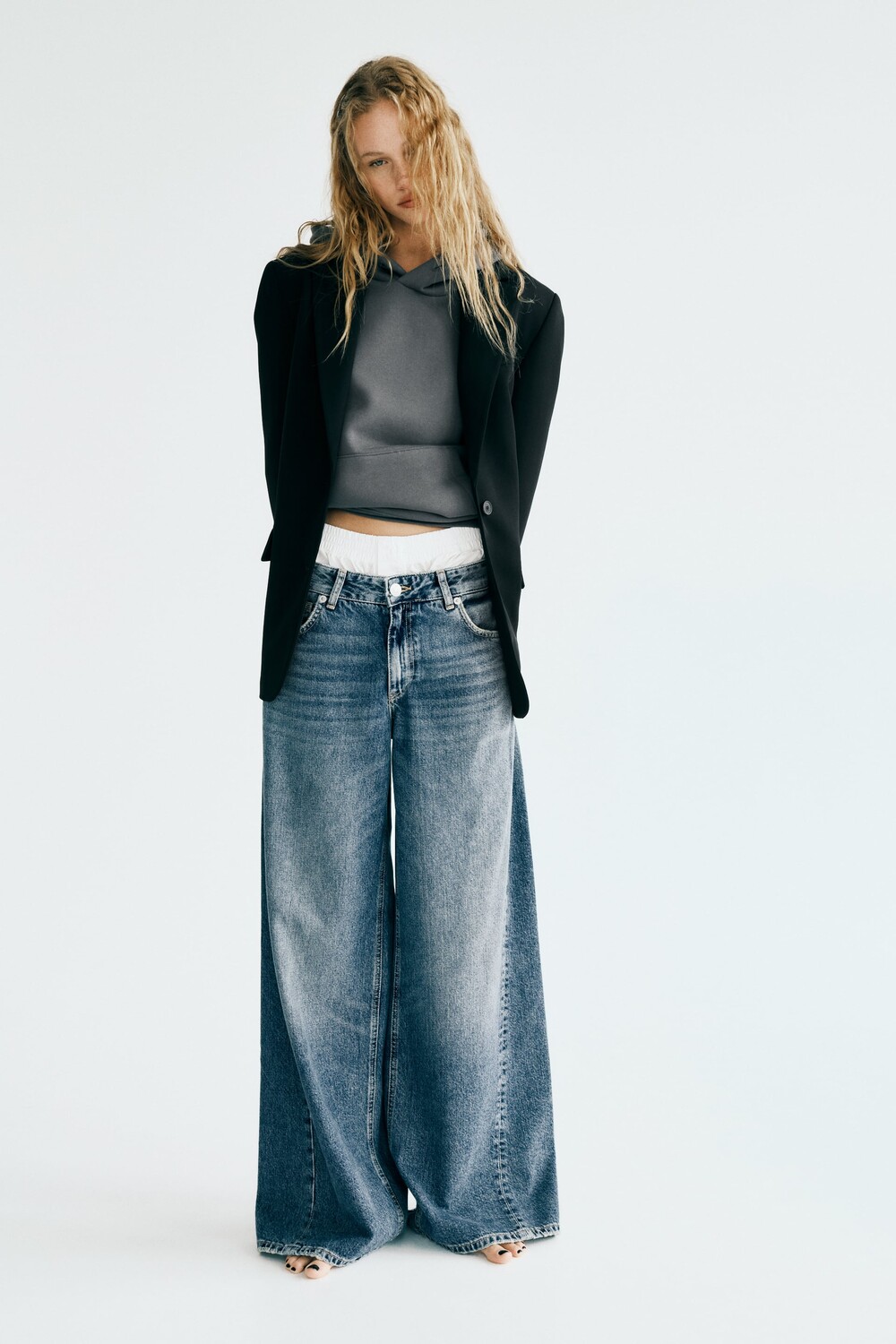 

Базовый блейзер Zara, черный