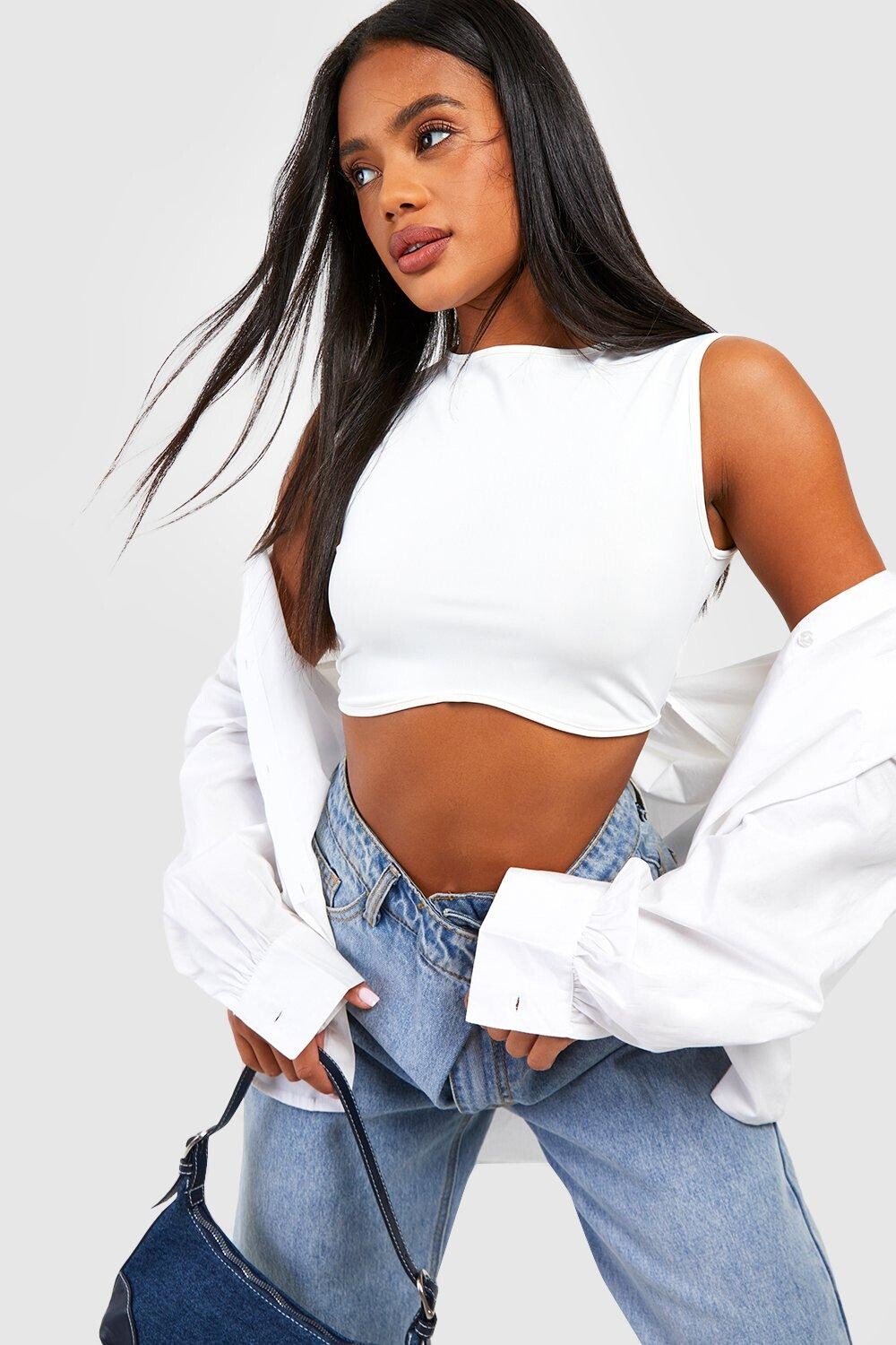 

Укороченный топ премиум матовый объединенный с изогнутым номом Boohoo, белый