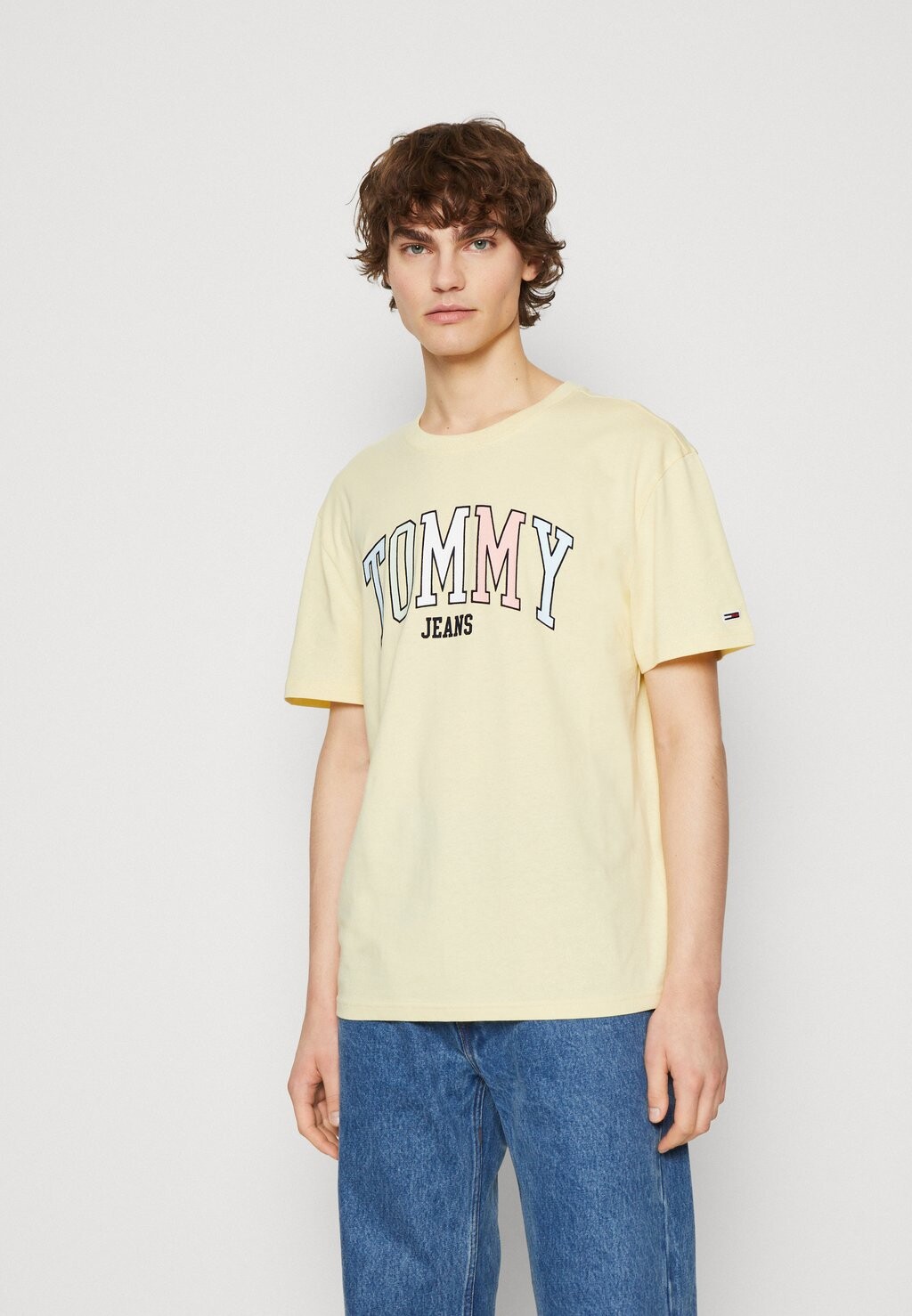 

Футболка с принтом Tommy Jeans, желтый
