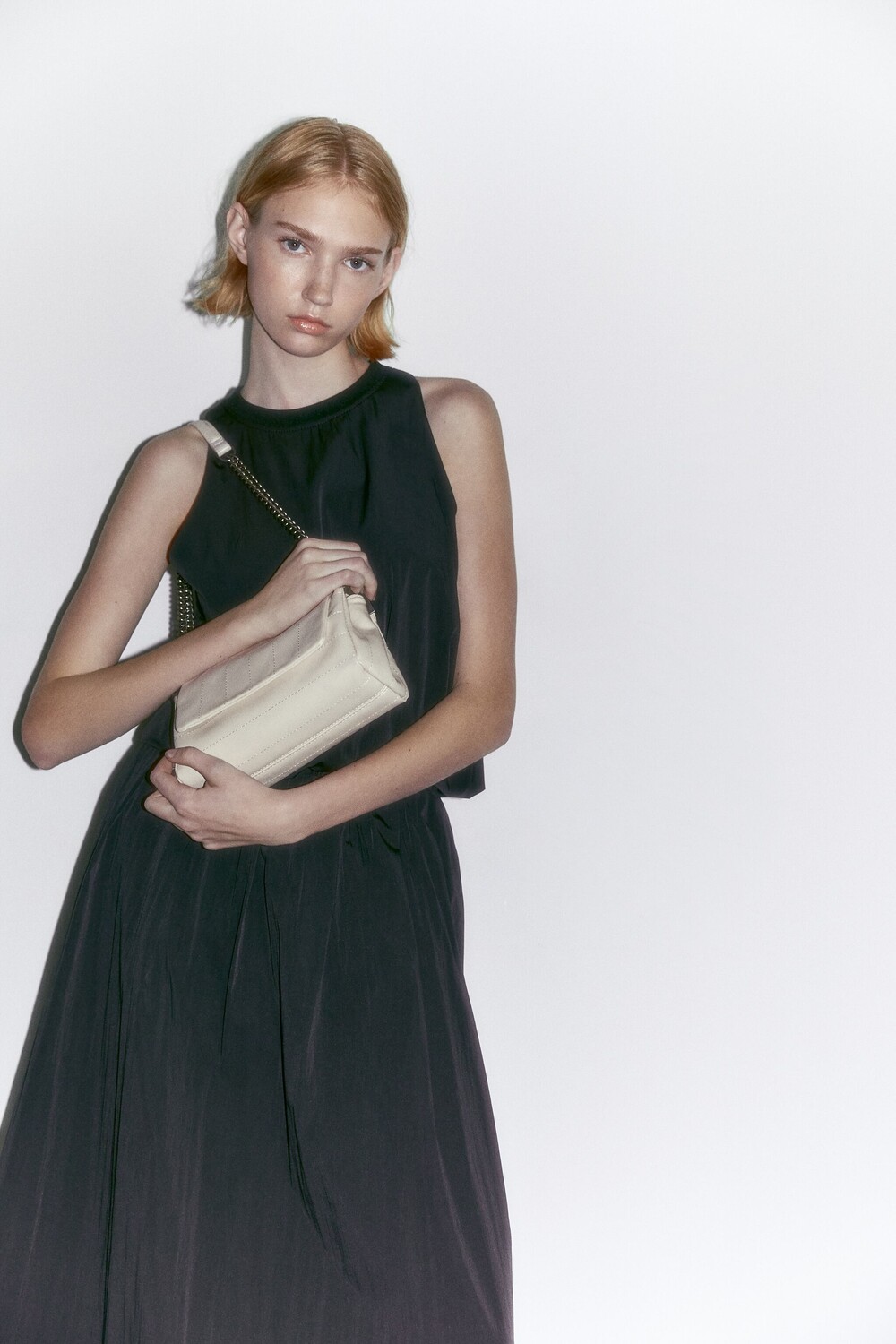 

Сумка на плечо rock с клапаном Zara, экрю
