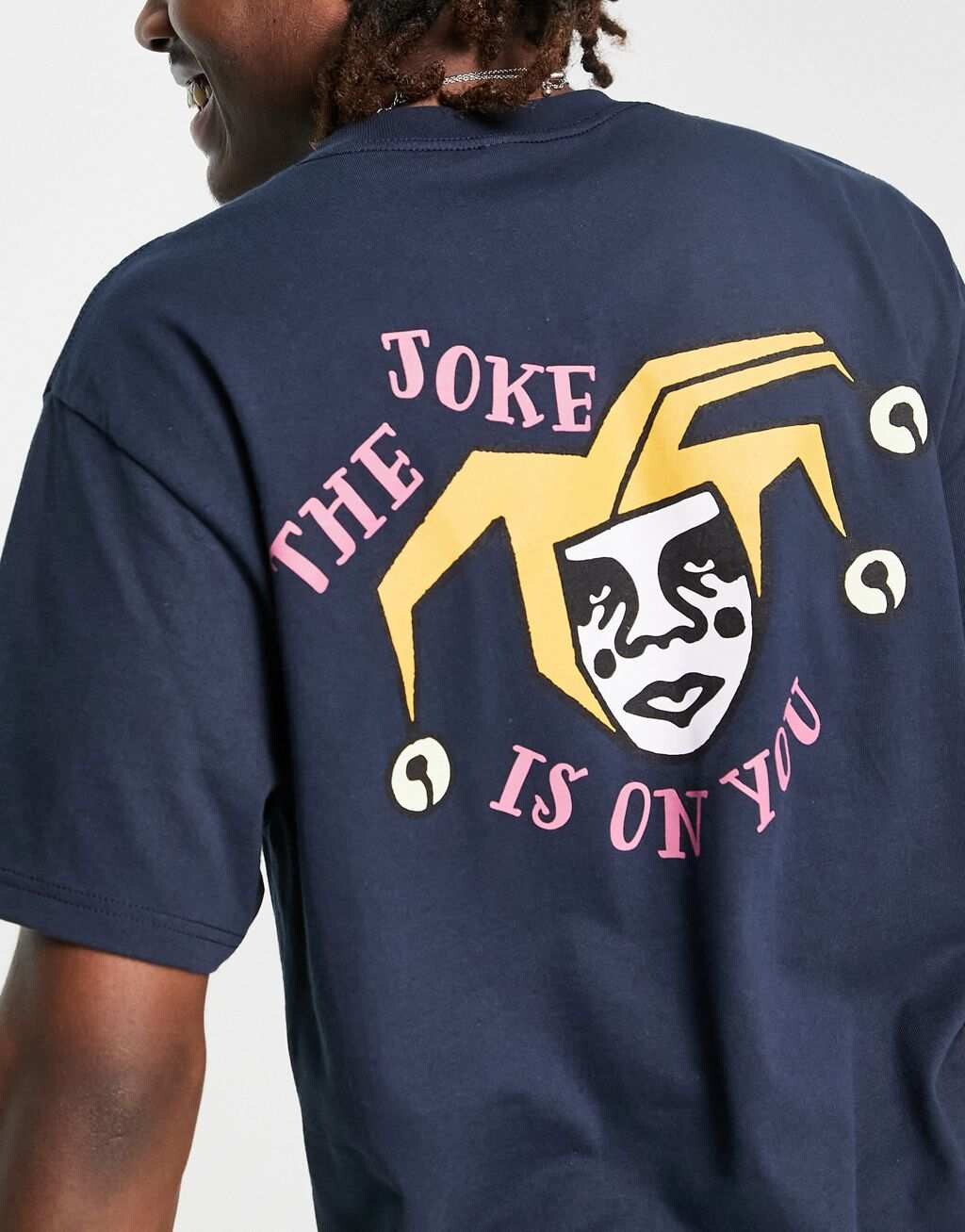 

Темно-синяя футболка Obey the шутка на тебе