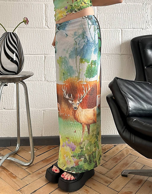 цена Разноцветная сетчатая юбка миди с лесным принтом Labelrail x Lara Adkins
