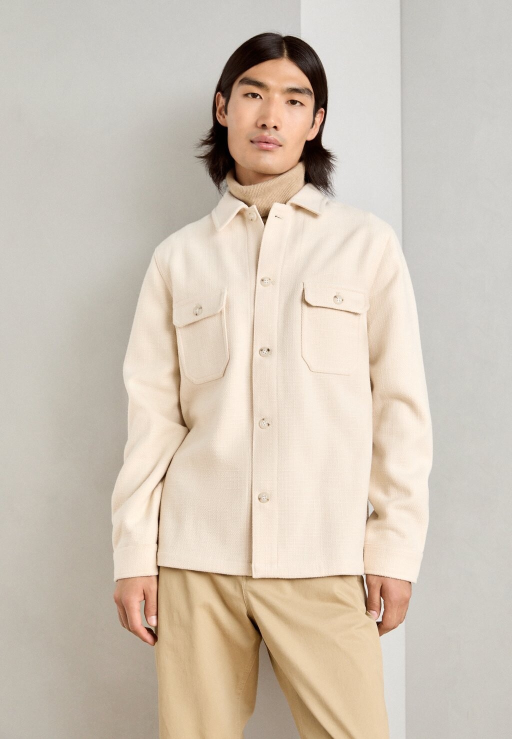 

Легкая куртка TEXTURED OVERSHIRT Lindbergh, кремовый