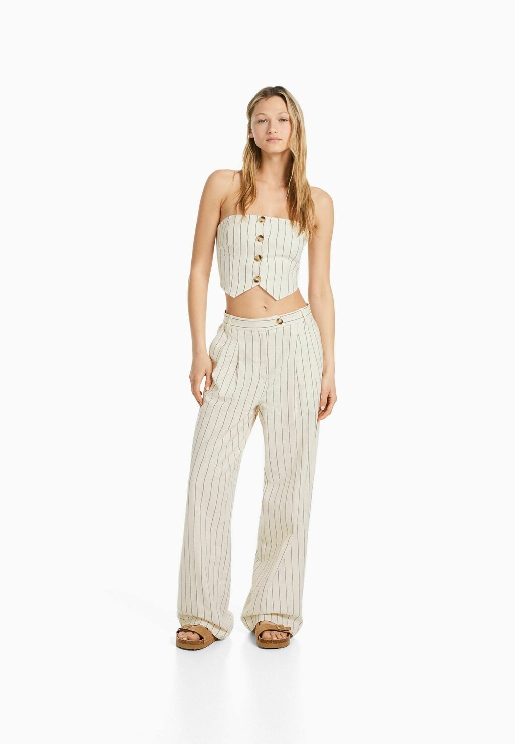 

Брюки Bershka