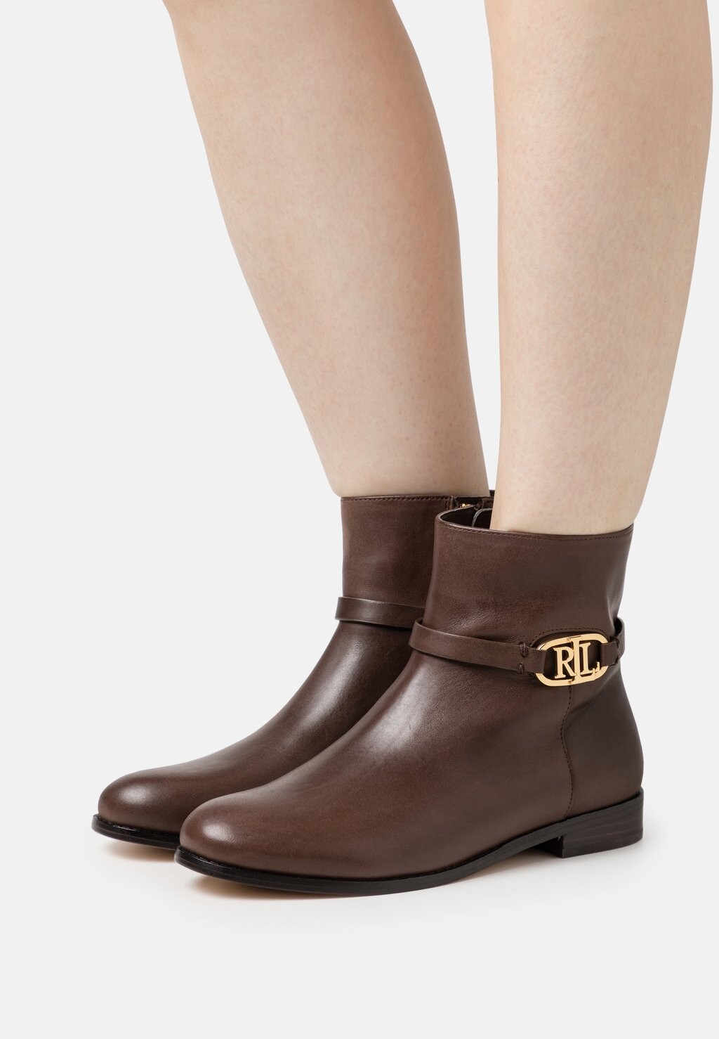 

Классические ботильоны Lauren Ralph Lauren