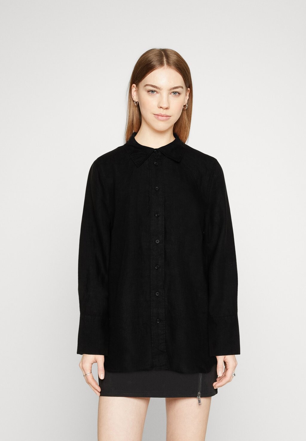 

Рубашка Gina Tricot, черный