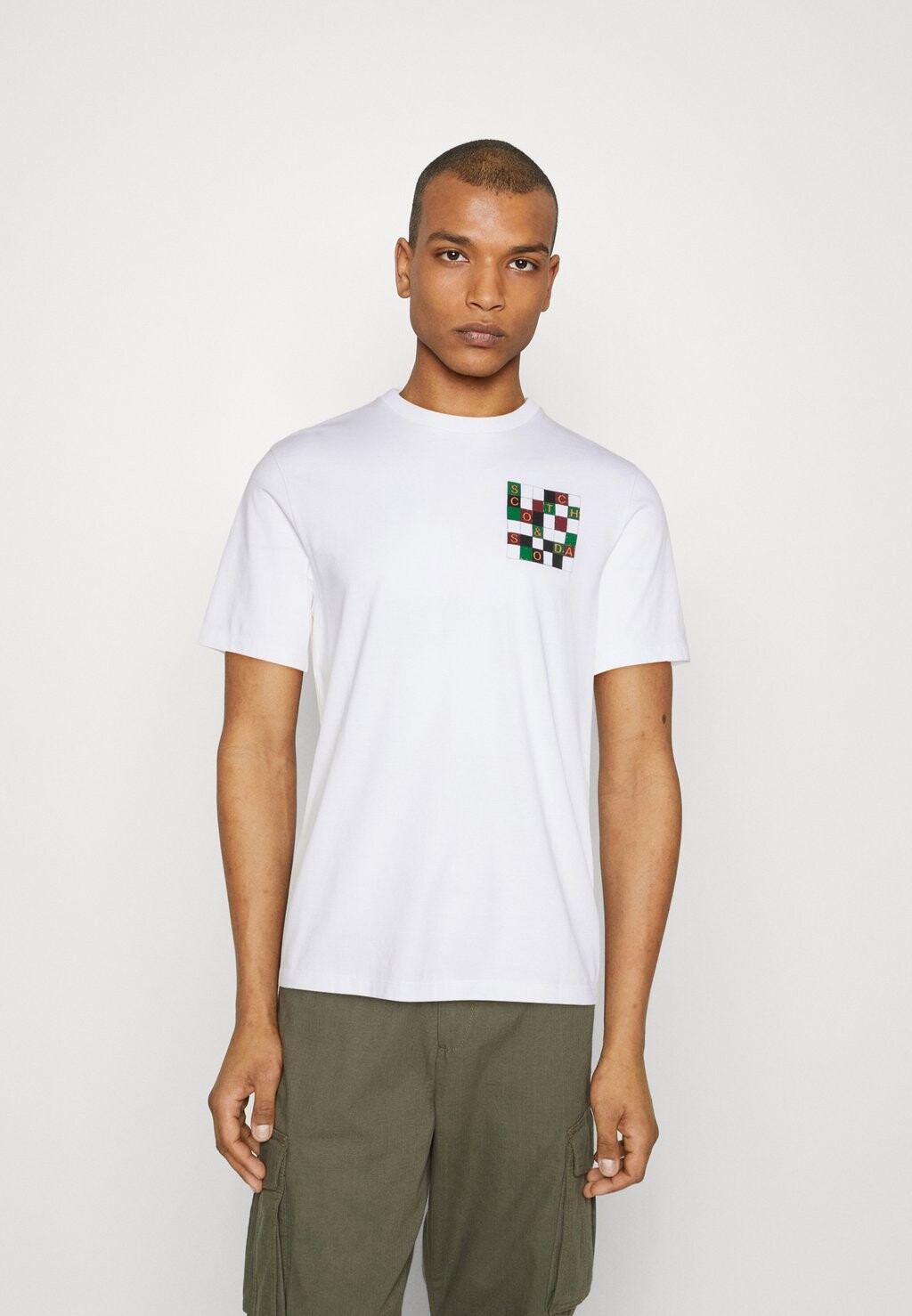 

Футболка с принтом REGULAR FIT ARTWORK Scotch & Soda, белый