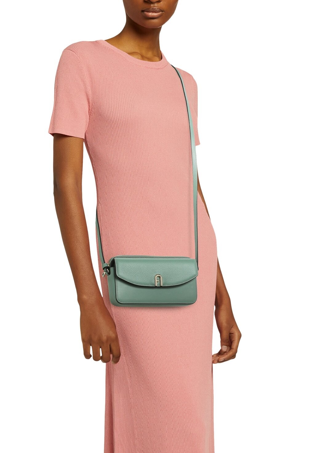 

Сумка через плечо Furla