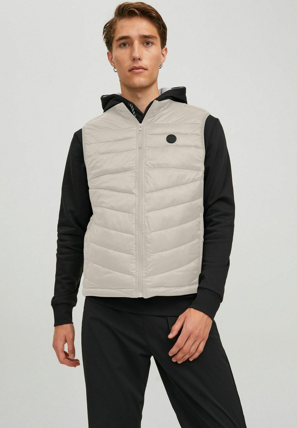 

Без рукавов JJEHERO WARMER COLLAR NOOS Jack & Jones, Moonbeam