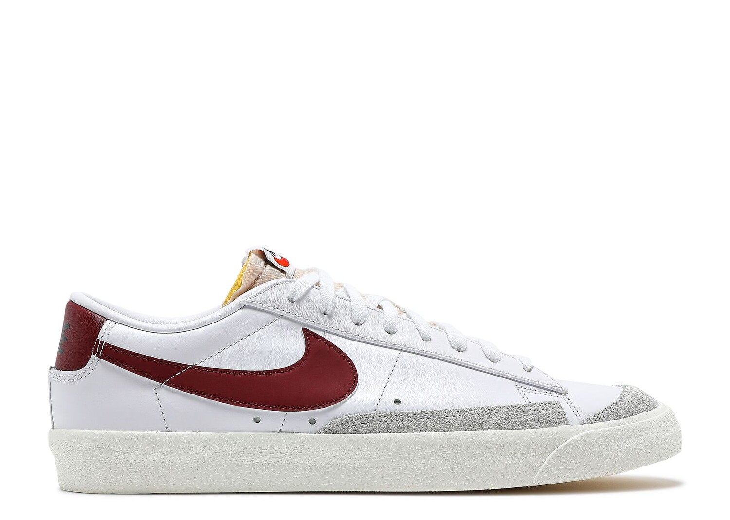 

Кроссовки Nike Blazer Low '77 Vintage 'Team Red', белый