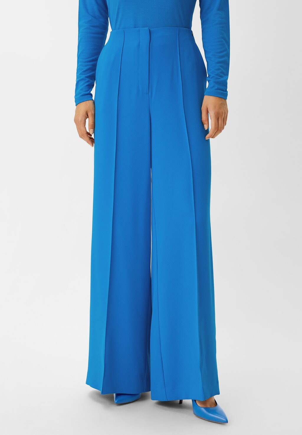 

Брюки MIT PINTUCKS comma, цвет royalblau