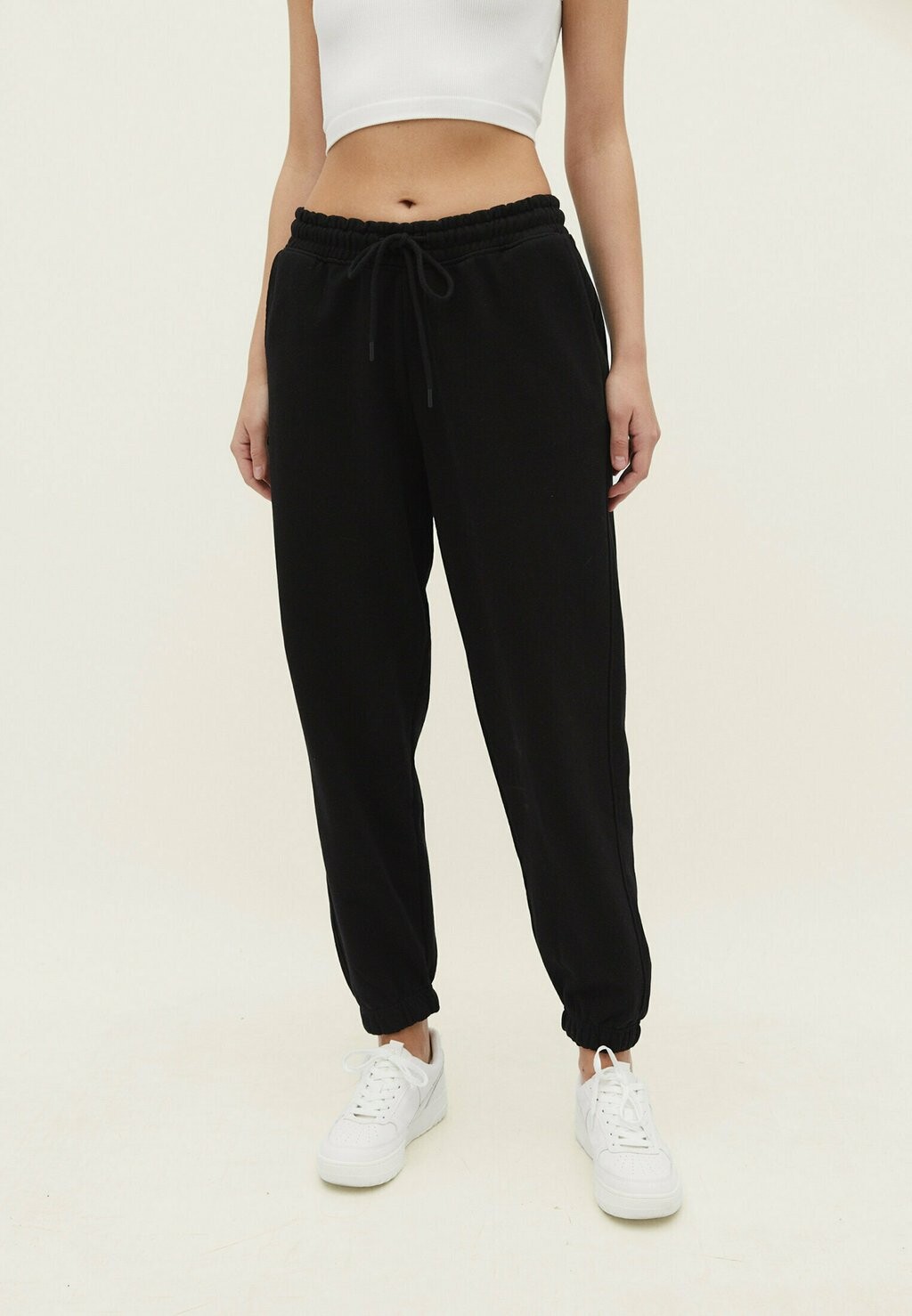 

Спортивные брюки Stradivarius, черный
