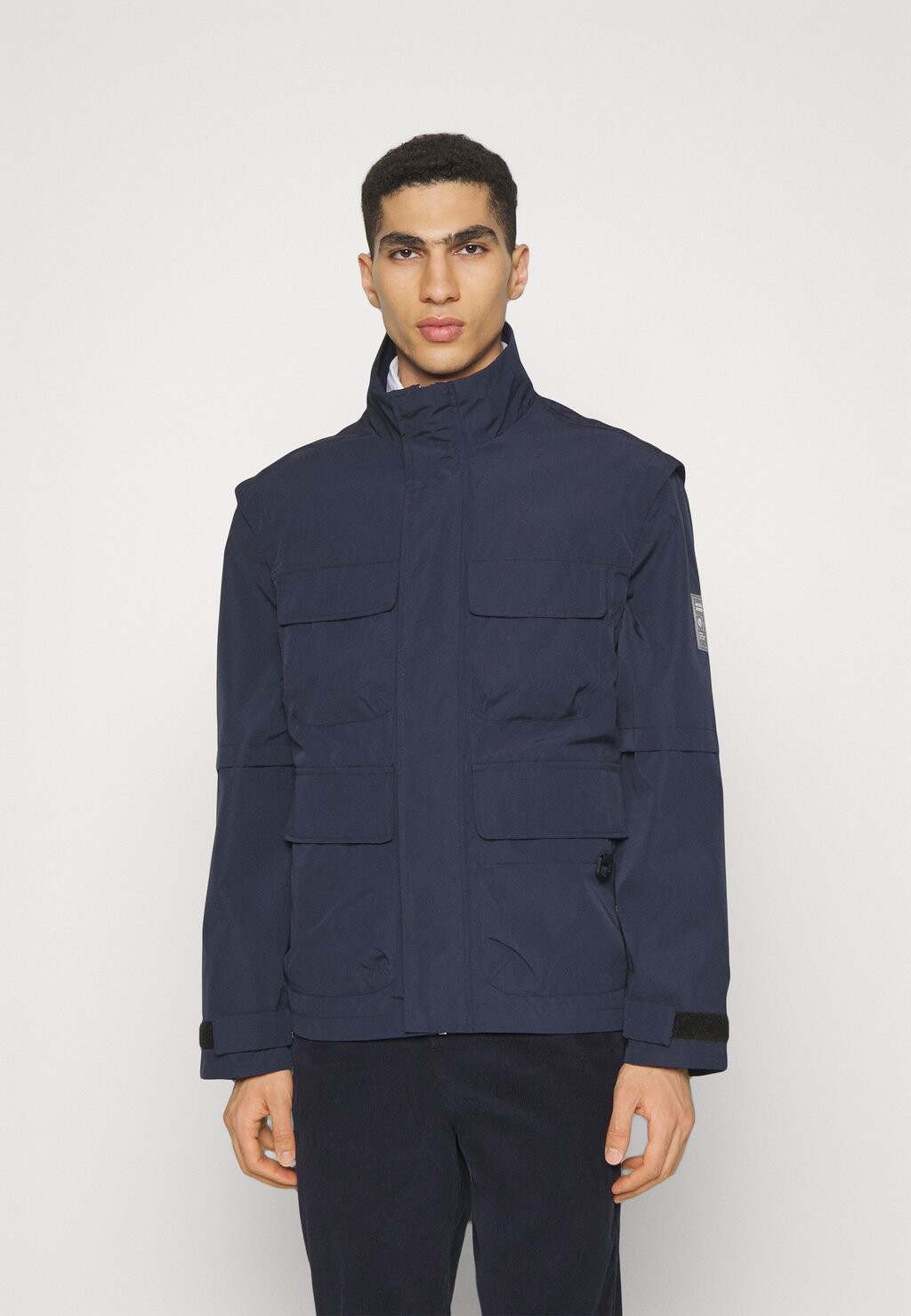 

Легкая куртка Jack & Jones