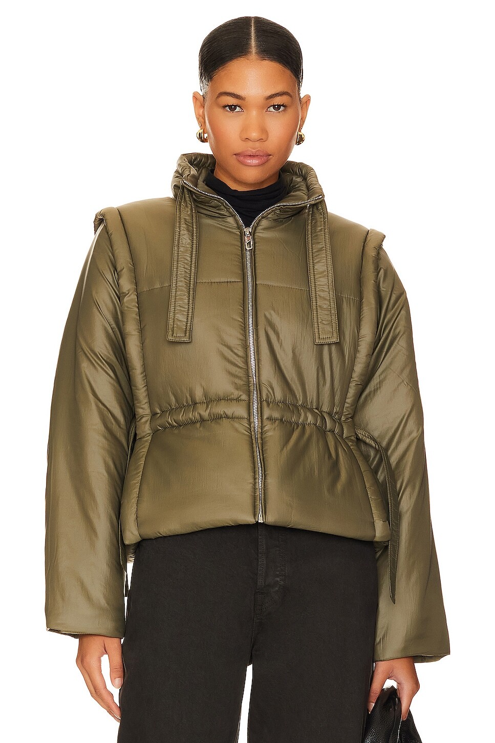 

Жилет Ganni Shiny Quilt, цвет Kalamata