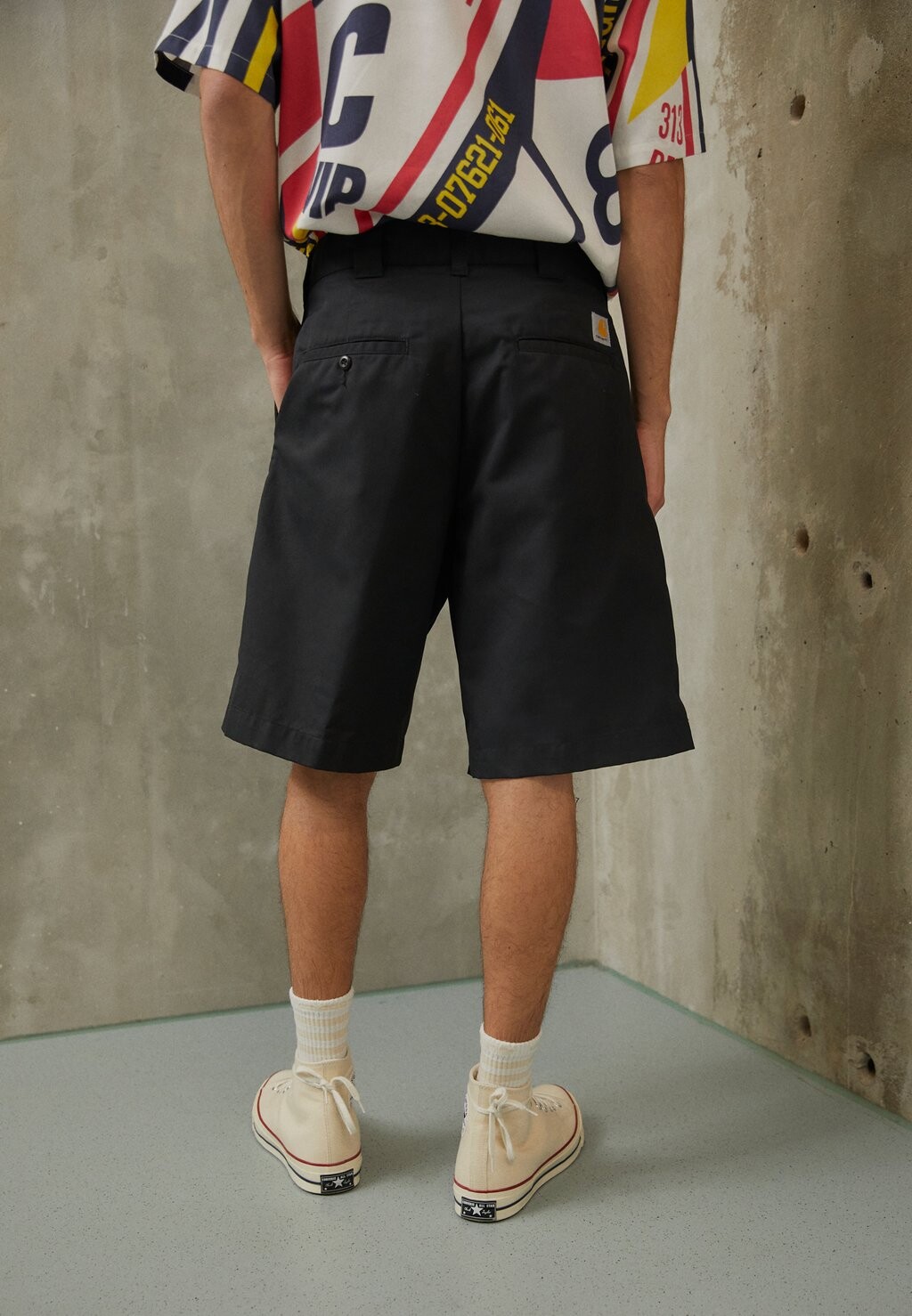 

Шорты Carhartt WIP, черный
