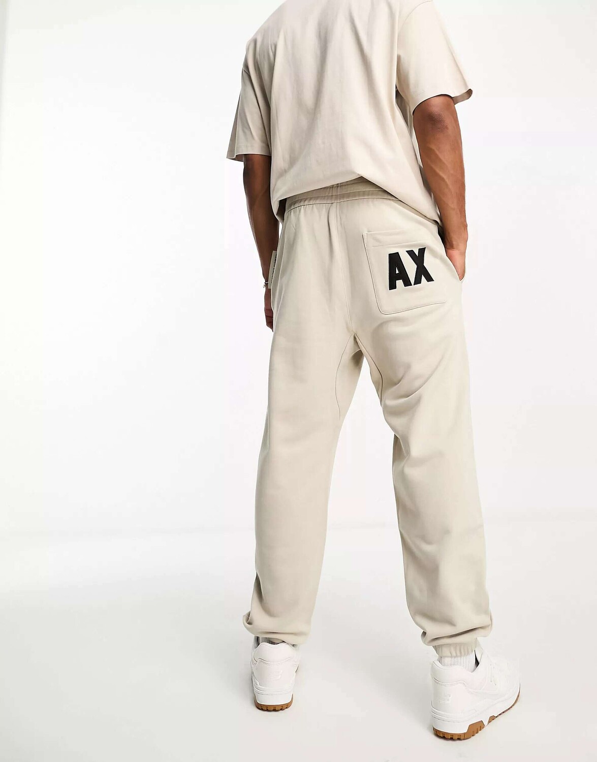 

Бежевые джоггеры с логотипом Armani Exchange