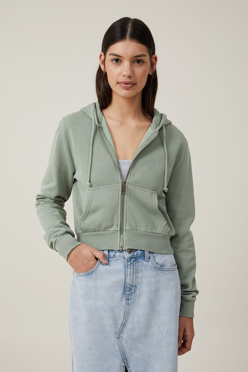 

Укороченная потертая молния Cotton On