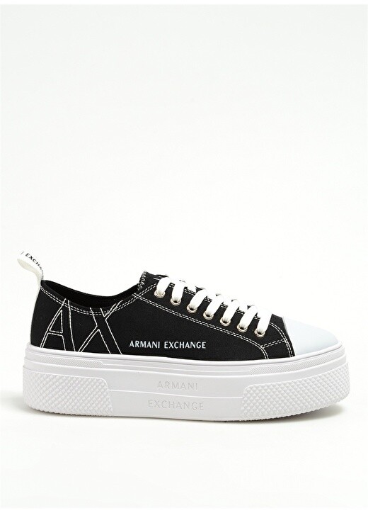 

Черные женские кроссовки Armani Exchange