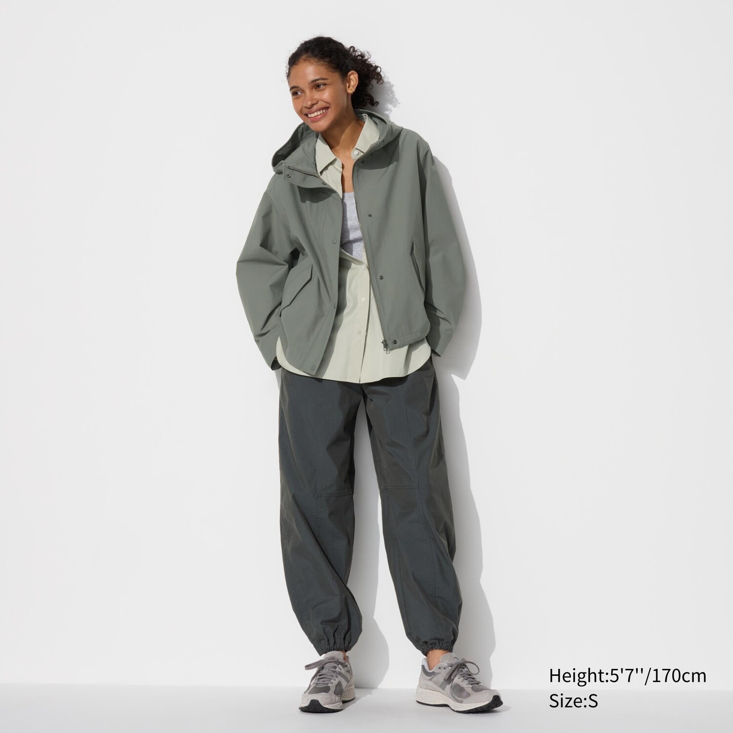 

Брюки-парашюты UNIQLO, темно-зеленый