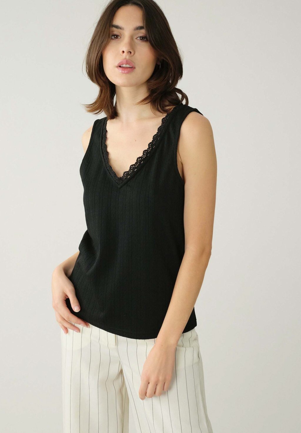

Топ IJANE Deeluxe Original, цвет black