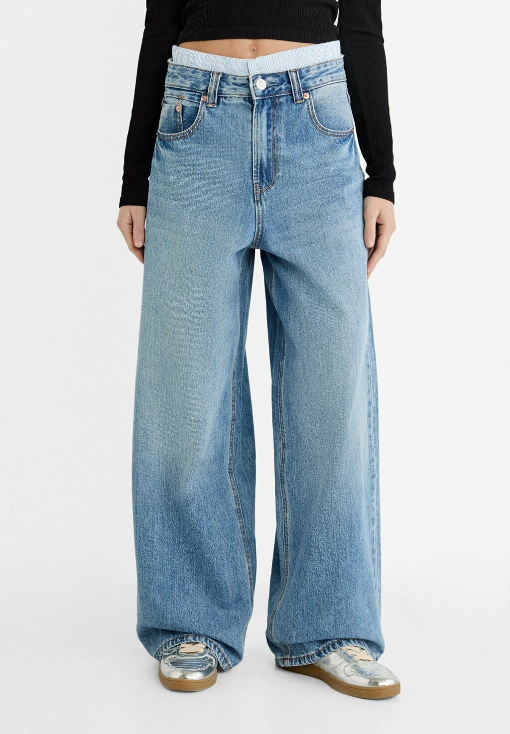 

Джинсы Flared SKATER Stradivarius, цвет dark blue denim