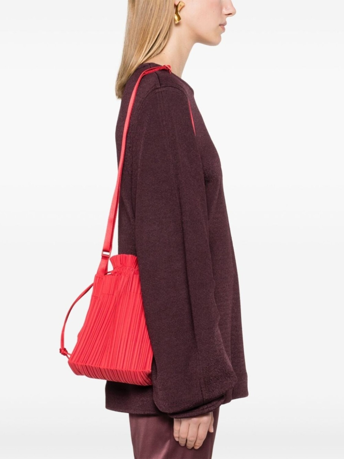 

Pleats Please Issey Miyake сумка через плечо Square Pleats, красный