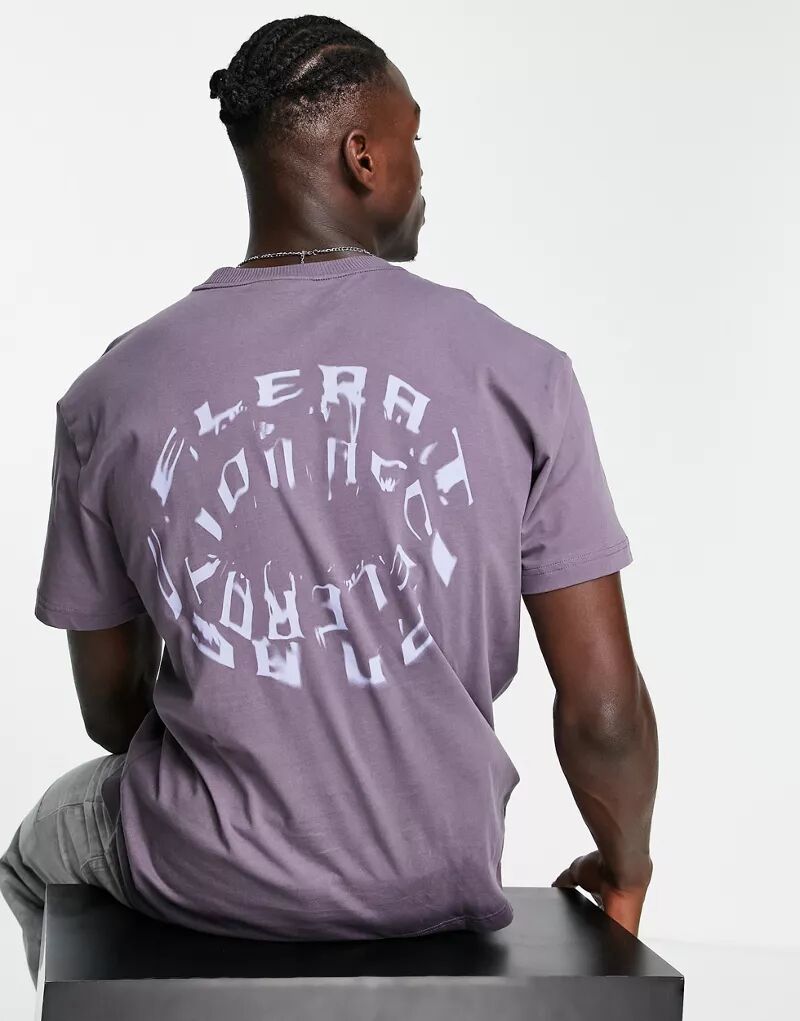 Фиолетовая оверсайз-футболка с принтом на спине Weekday Acceleration