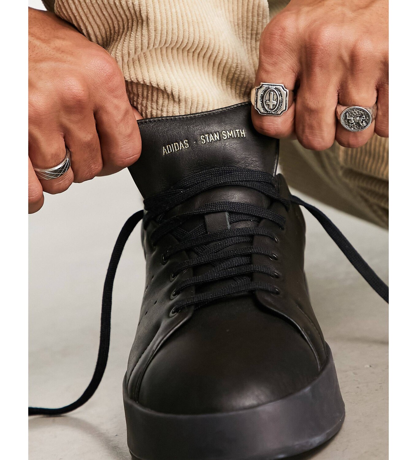 

Черные кроссовки adidas Originals Stan Smith Relasted, Черный