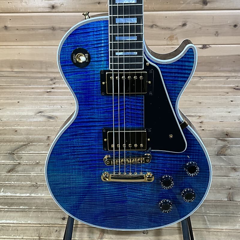 

Электрогитара Gibson Custom M2M Les Paul Custom Figured Top Gloss Electric Guitar - Trans Whale Blue