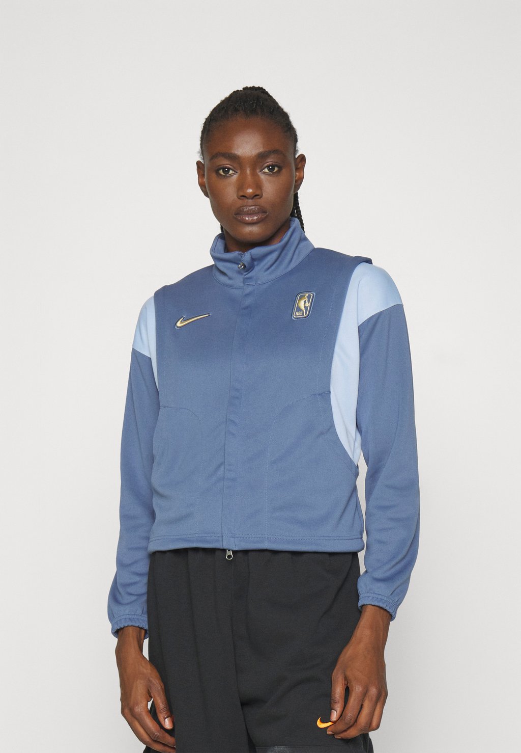 Куртка для тренировок Nike TEAM 31 RETRO FLY JACKET, рассеянный синий/кобальтовое блаженство/пшеничное золото