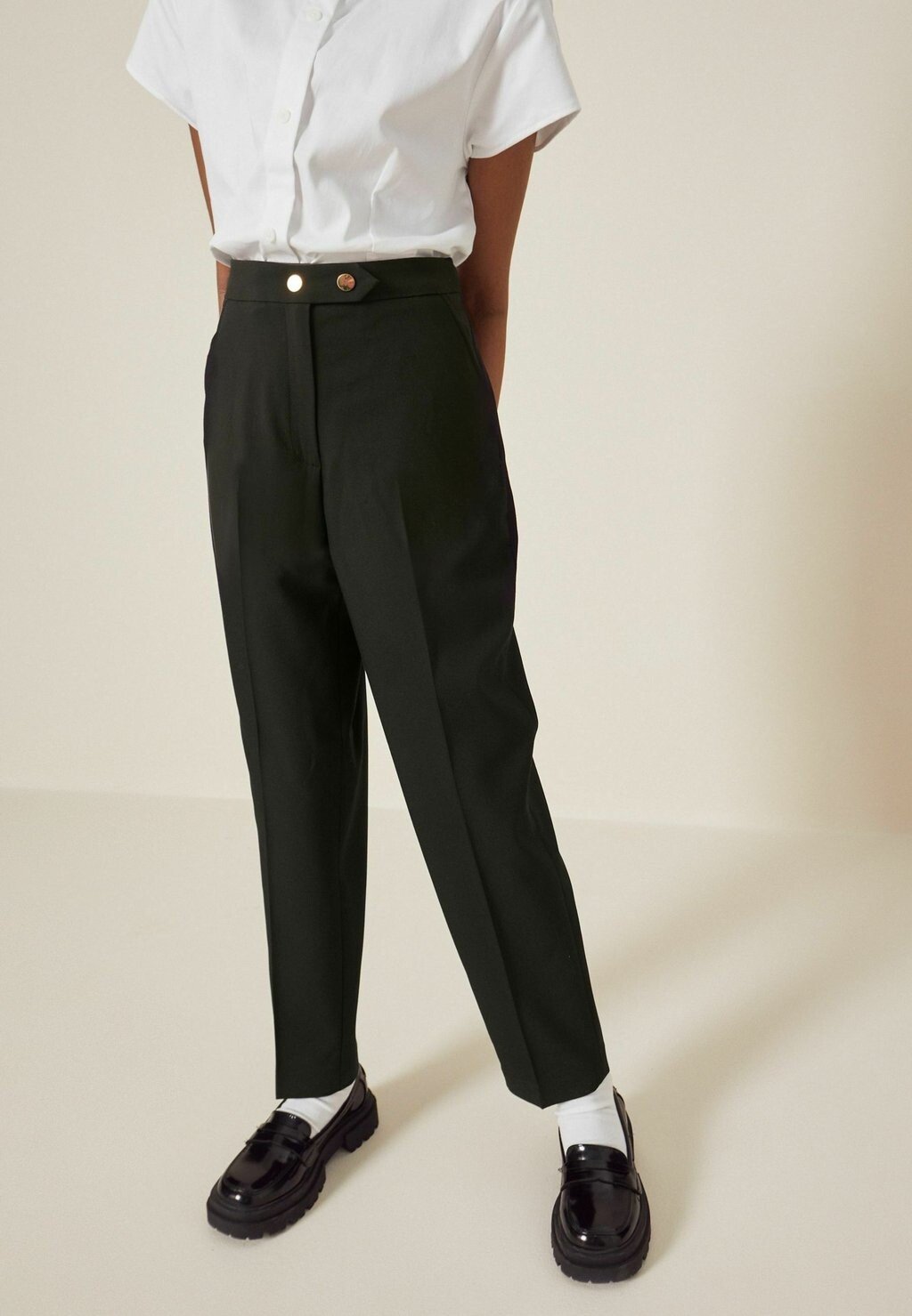 Брюки Senior Tapered Gold Snap School Trousers Next, цвет long black