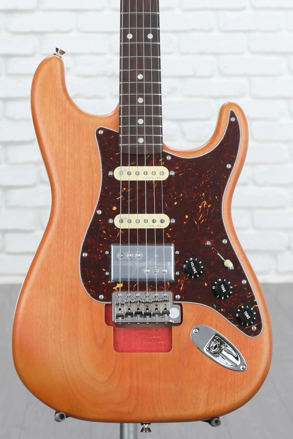 

Коллекция Fender Stories Collection Michael Landau Coma Stratocaster Электрогитара - Coma Red