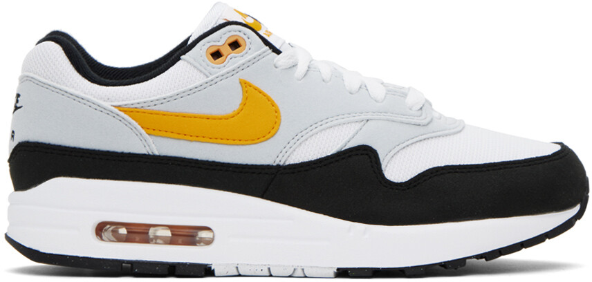 

Бело-серые кроссовки Air Max 1 Nike, цвет White/University gold/Black