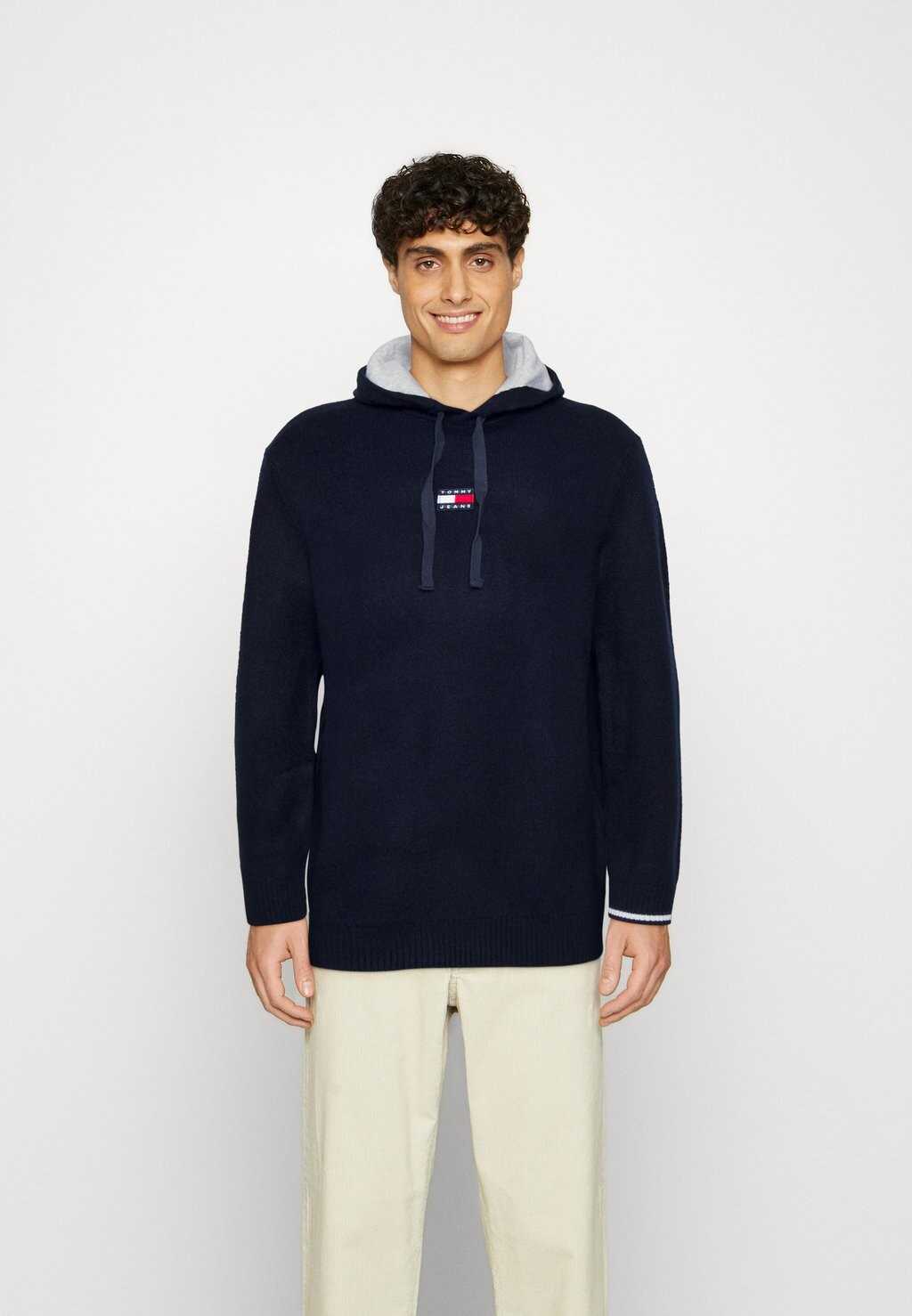

Джемпер Tommy Jeans