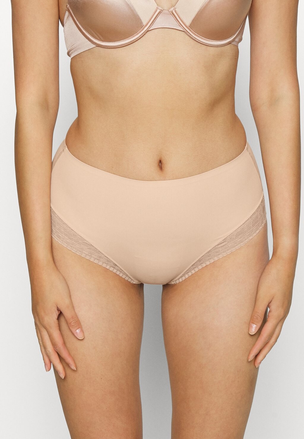 

Корректирующее белье Esprit